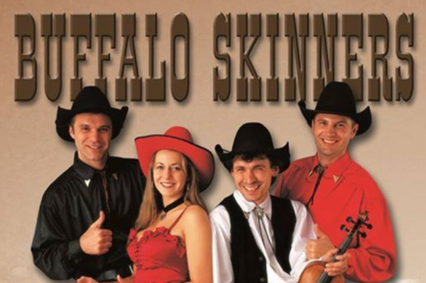 Livemusik im Dorf Bründl